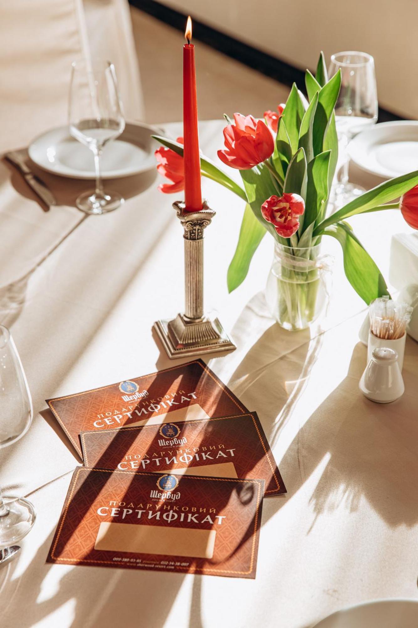 Sherwood Hotel Dolgomostiska Екстериор снимка